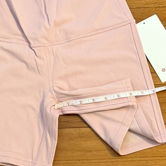 BNWT Women Lululemon Align High-Rise Short 6" Pink Haze Size 8 - Picture 5 of 9